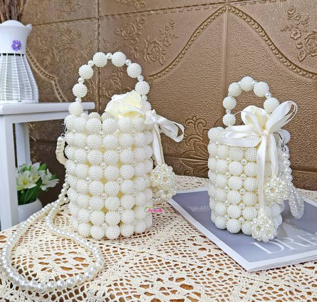 How to Choose the Right Bead Evening Bag for Your Next Party 3