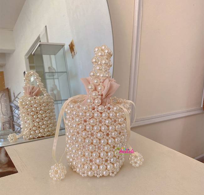How to Choose the Right Bead Evening Bag for Your Next Party 4